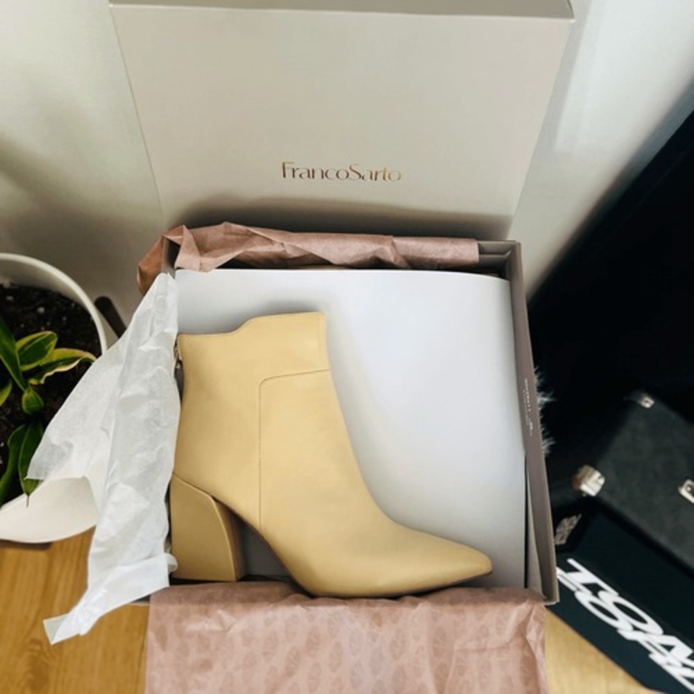FRANCO SARTO Venture Leather Bootie Boot, Beige/White, Block Heel, Size‎ 9, NWT - Picture 5 of 16